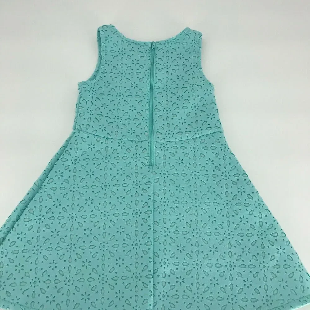 The Children’s Place Eyelet Dress Youth Small 5/6